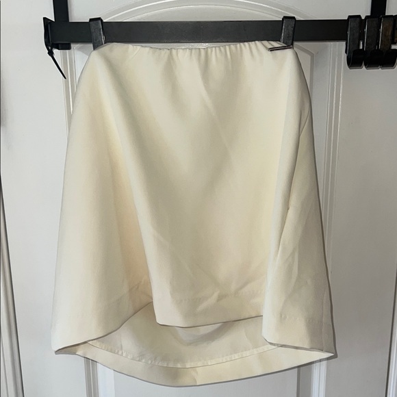 Missguided Cream Satin Garment - Picture 7 of 7